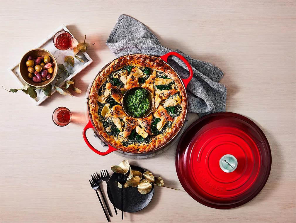 Brødkrans fyldt med spinat, artiskok og ricotta