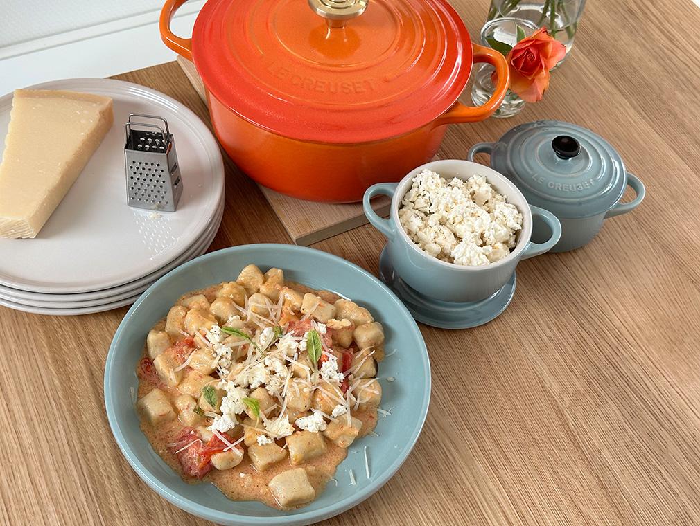 Glutenfri gnocchi med bagte tomater og feta
