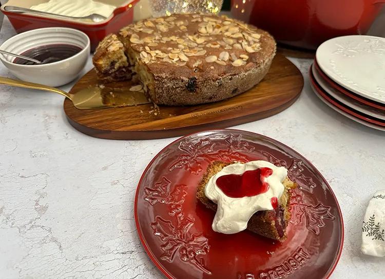 Glutenfri mandelkage med kirsebær