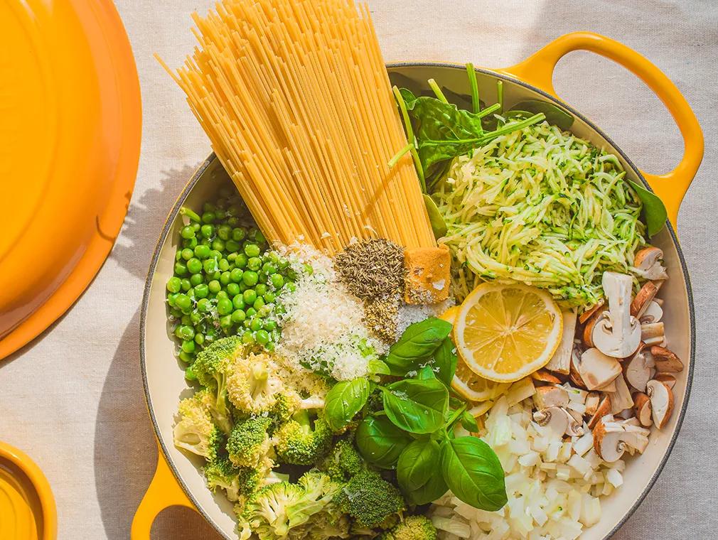 Grøn One Pot Pasta med squash og spinat