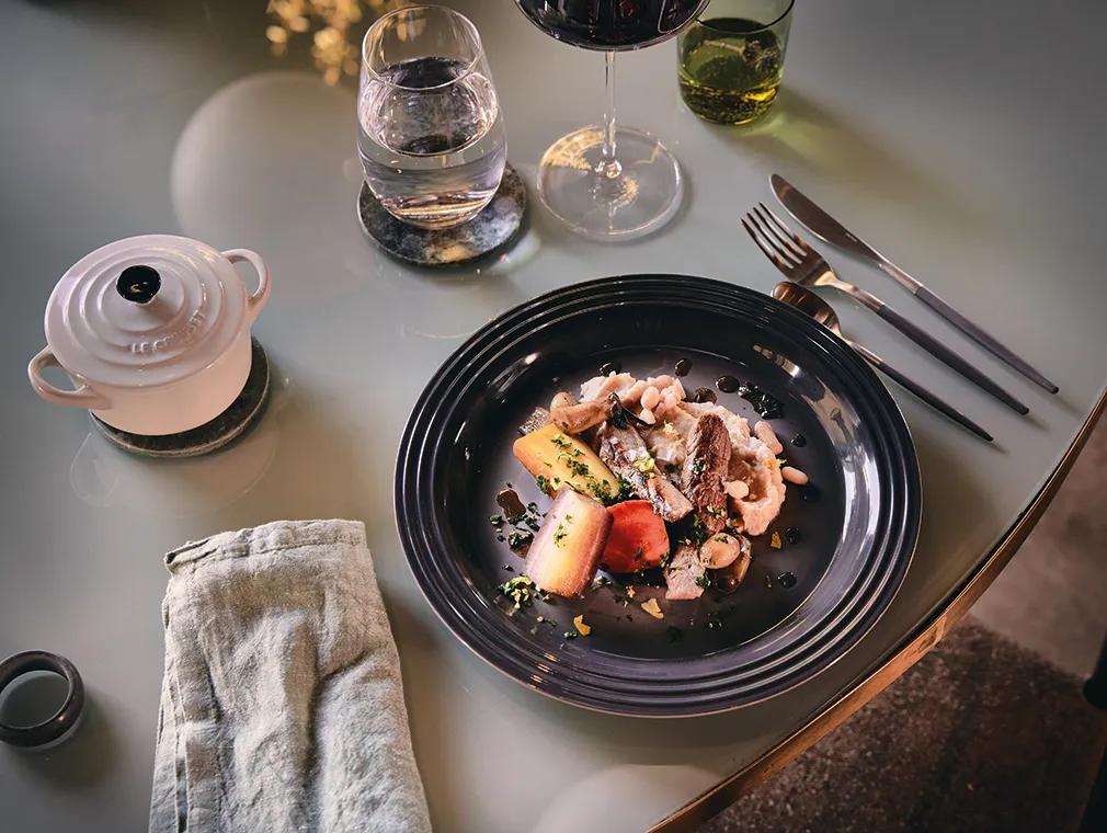 Osso Bucco af gulerødder med gremolata og bønnepuré